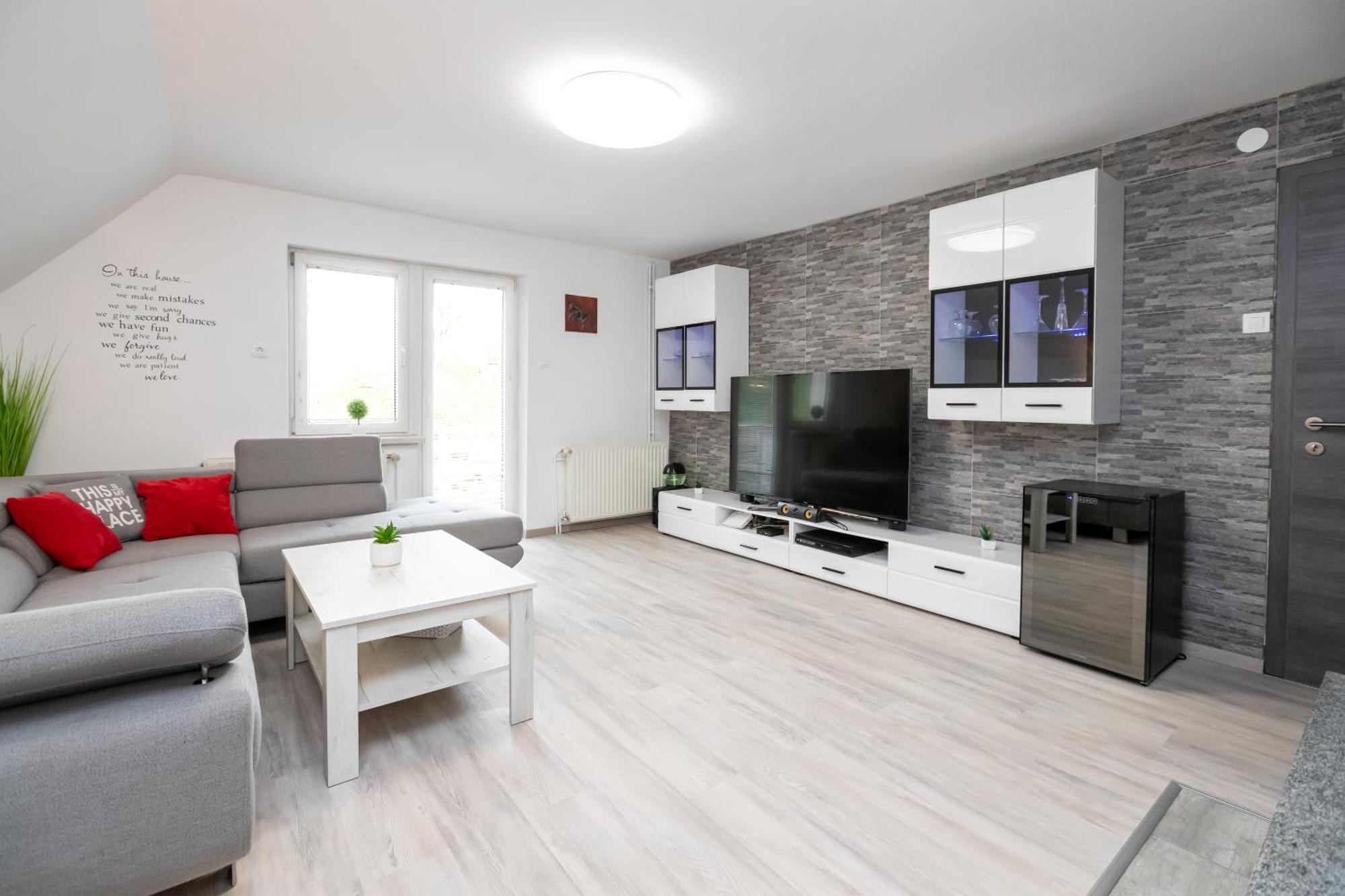 Apartmaji Pri Jozu 博希尼 外观 照片